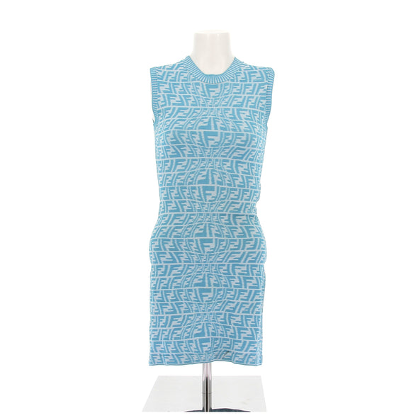 Robe bleue "Fendissime"