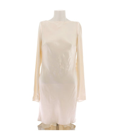 Robe satinée écru