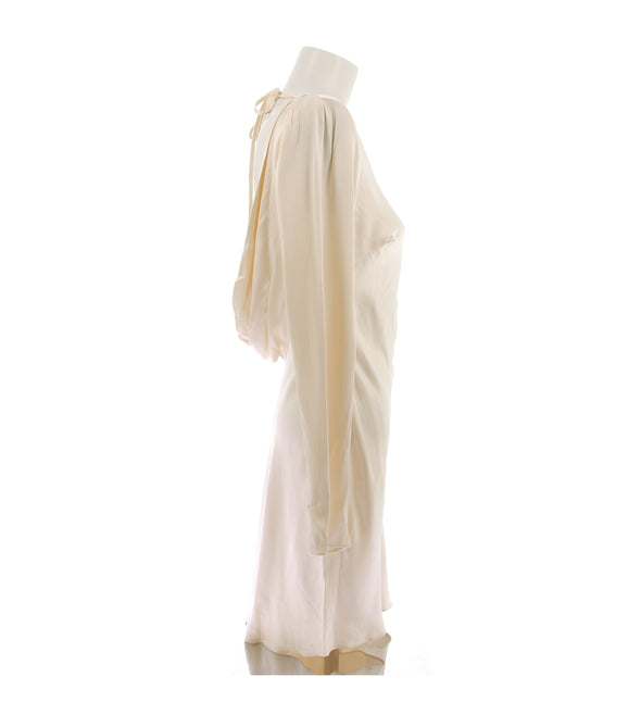 Robe satinée écru