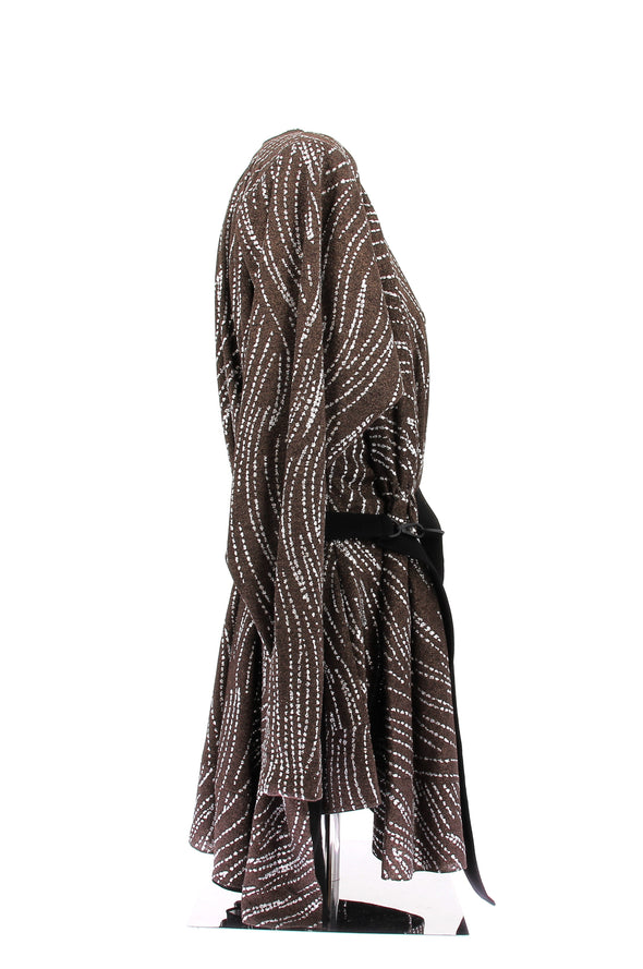 Robe marron irisée