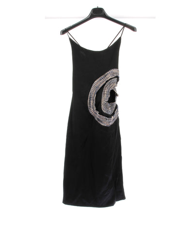 Robe noire cut out