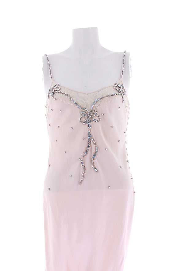 Robe nuisette rose à dentelle et strass