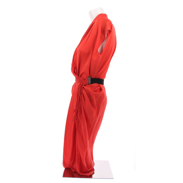 Robe en soie rouge