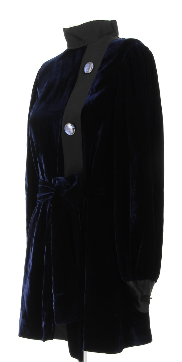 Robe bleu marine en velours avec ceinture