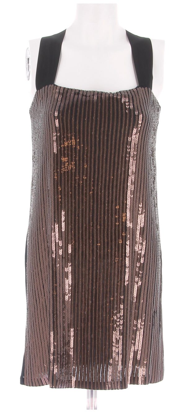 Robe noire à sequins