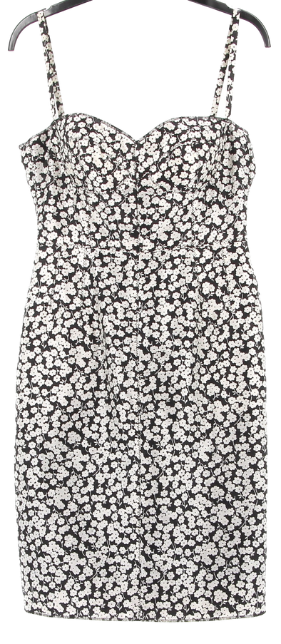 Robe noire à fleurs