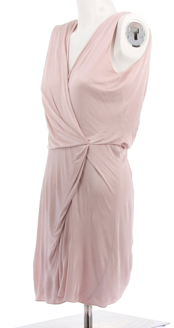 Robe rose asymétrique