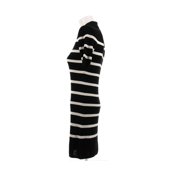 Robe en soie rayée