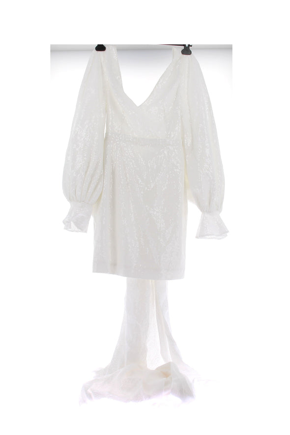 Robe blanche à sequins