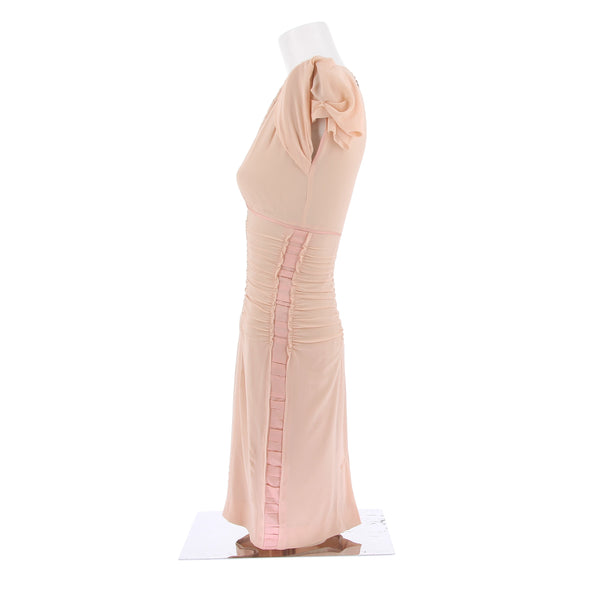 Robe rose poudrée en soie