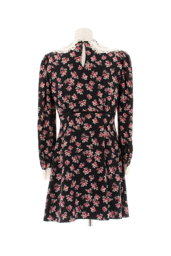Robe noire imprimée fleurie