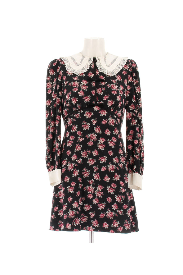 Robe noire imprimée fleurie