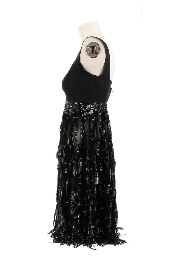 Robe noire à sequins