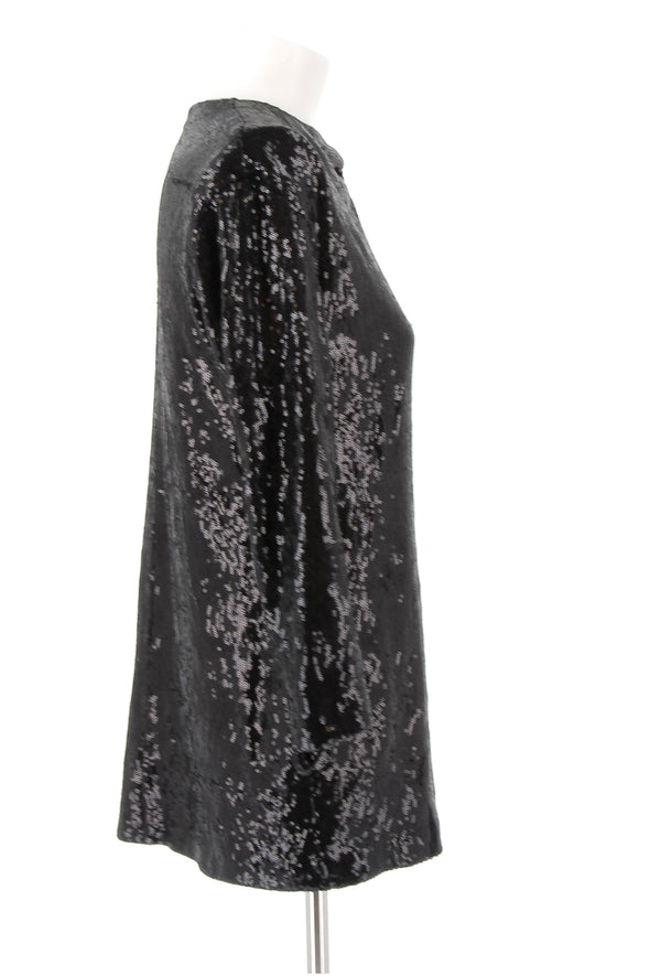 Robe noire à sequins