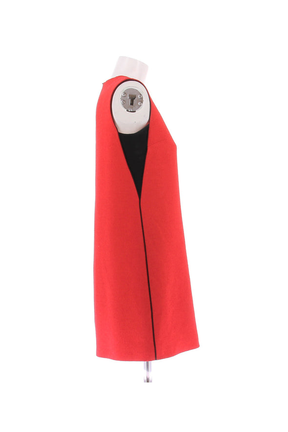 Robe en laine rouge