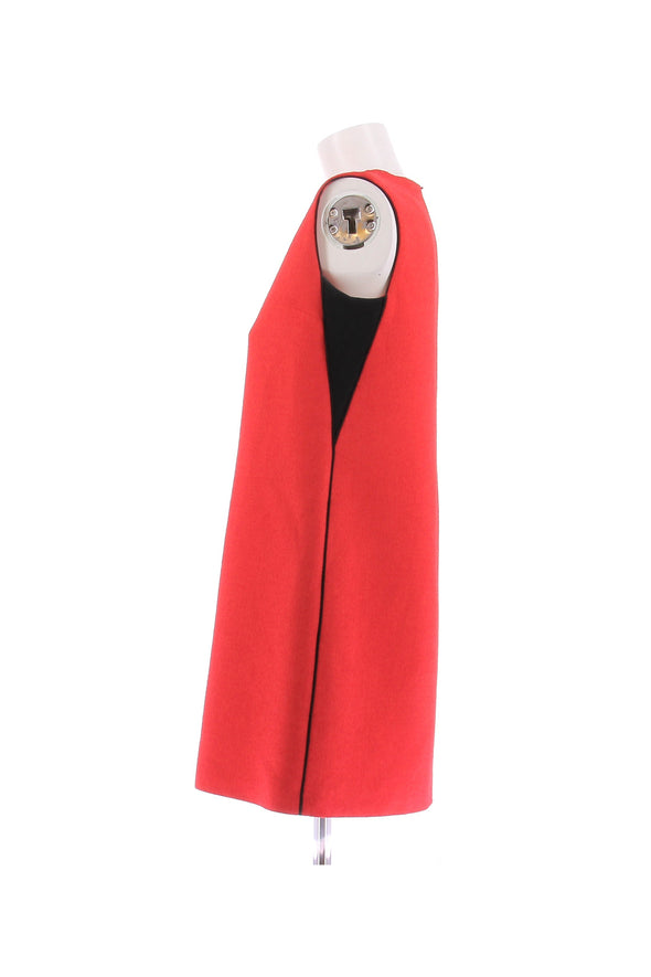 Robe en laine rouge