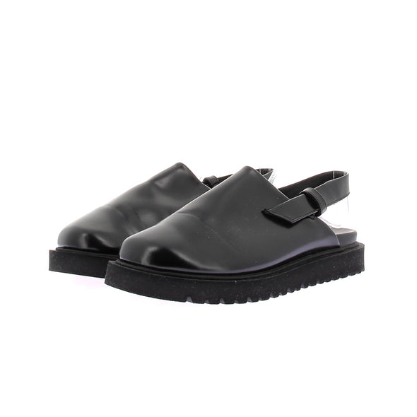 Sabots en cuir