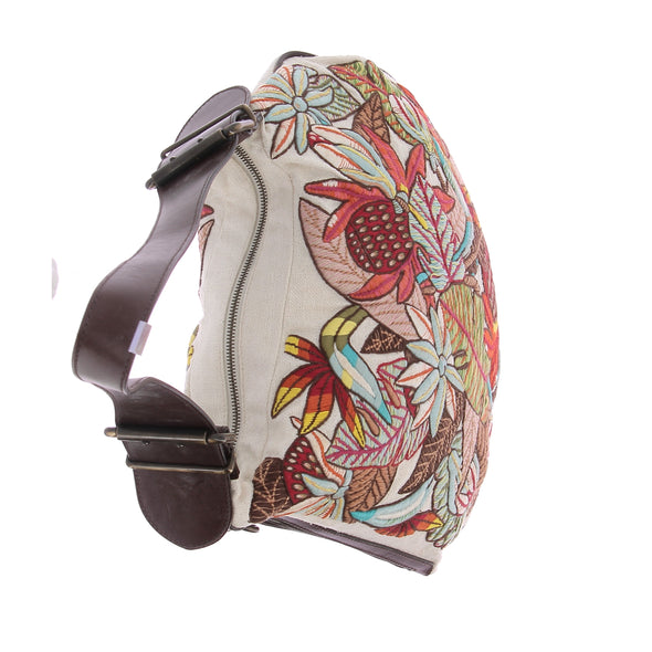 Sac porté épaule à broderies florales