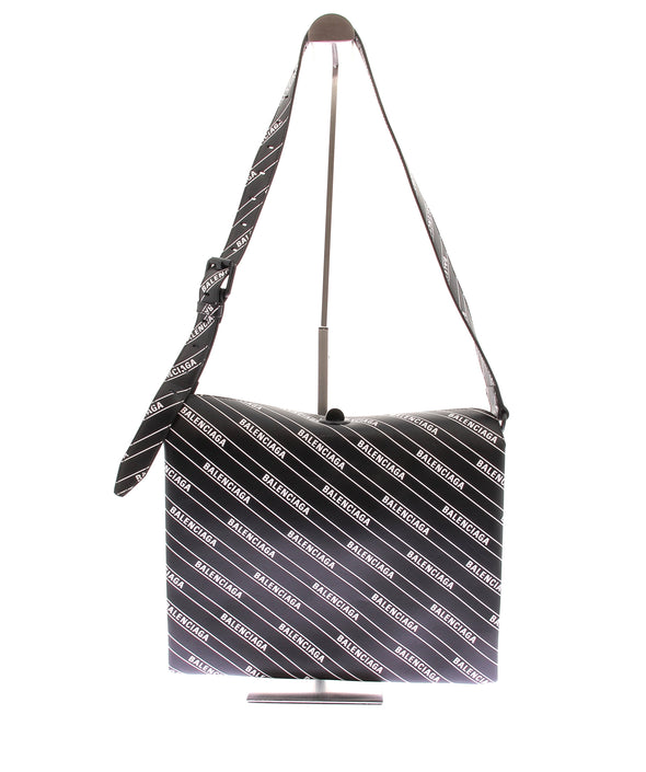 Sac à bandoulière noir et blanc
