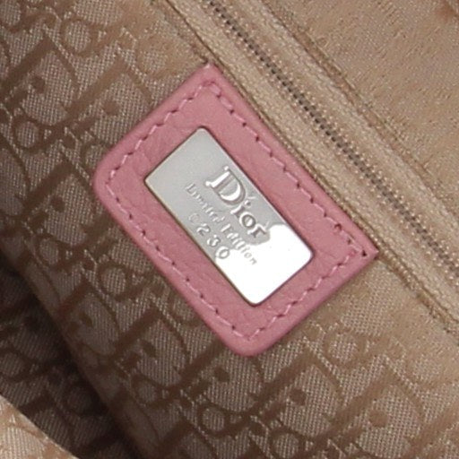 Sac à main en raphia brodé