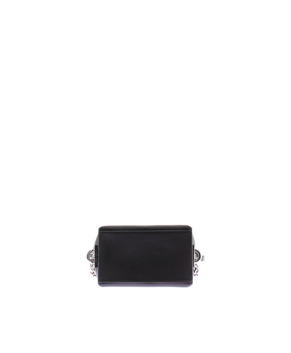 Sac en cuir et chaines