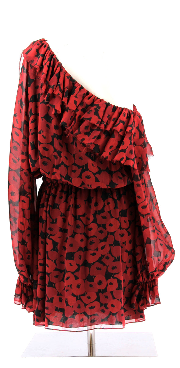 Robe asymétrique en soie rouge