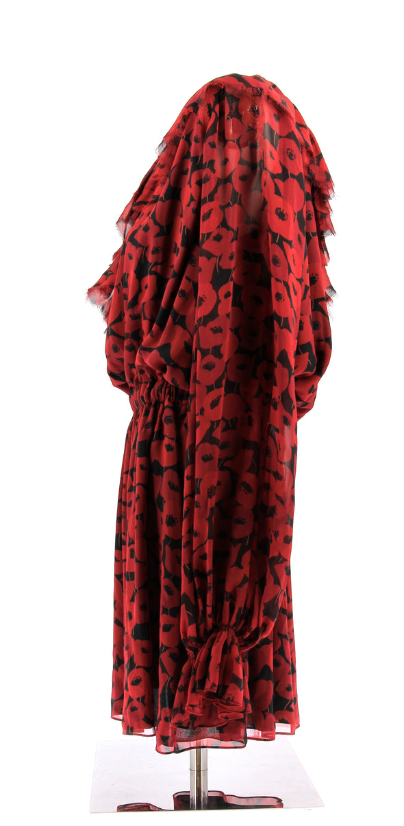Robe asymétrique en soie rouge