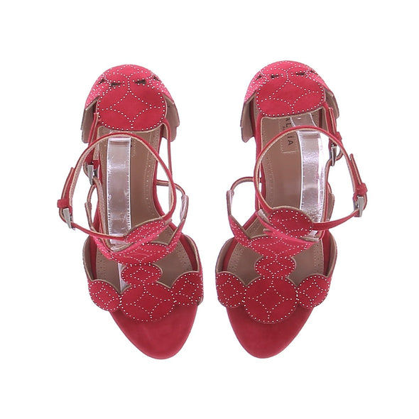 Sandales à talons rouges