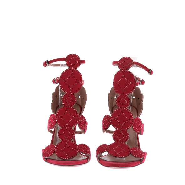 Sandales à talons rouges