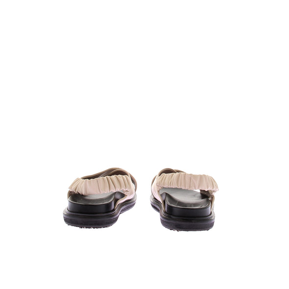 Sandales en cuir "Fussbet"