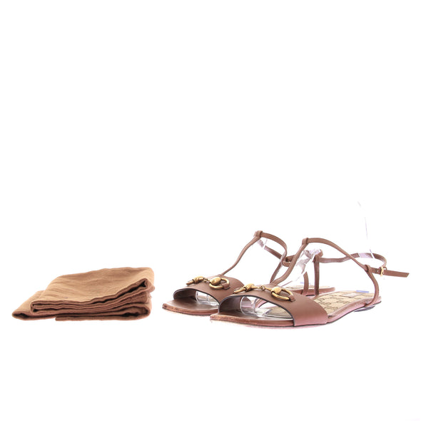 Sandales en cuir marron