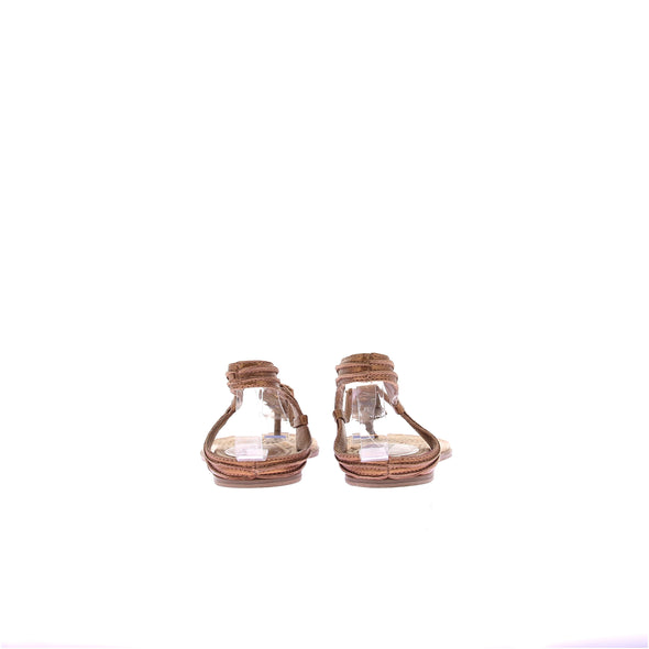 Sandales marron et ornements dorés