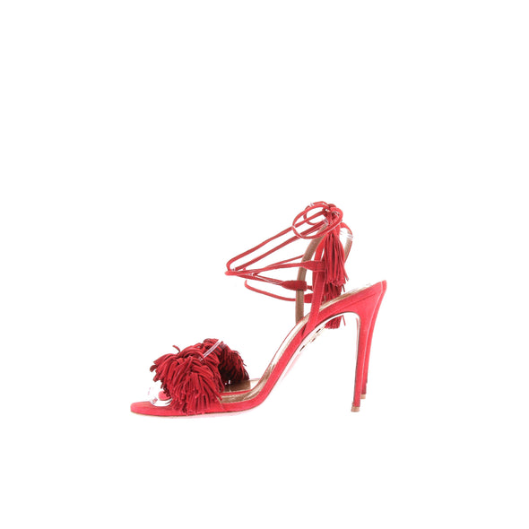 Sandales rouges à talons et franges