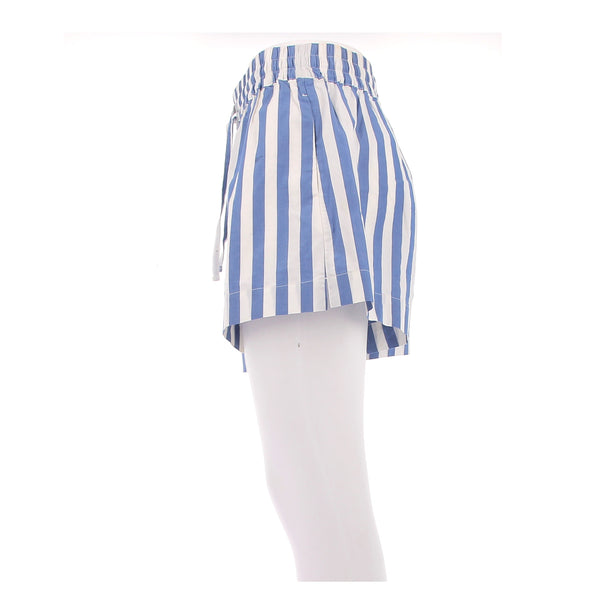 Short à rayures