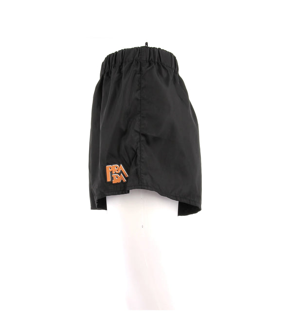 Short noir