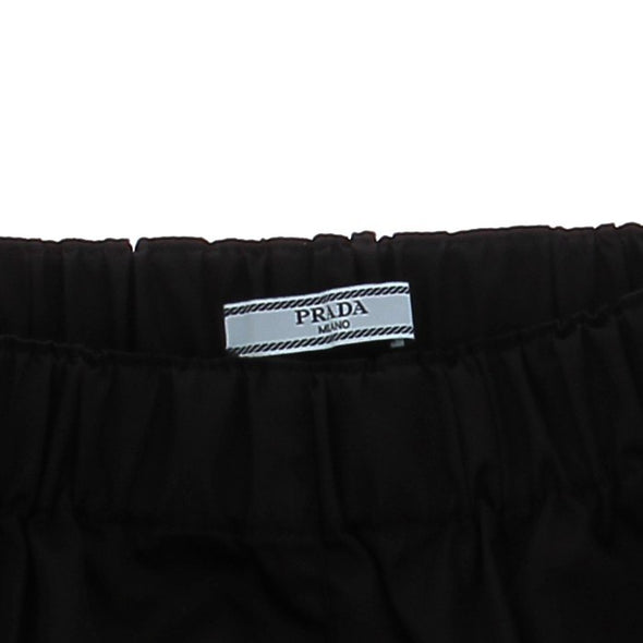 Short noir