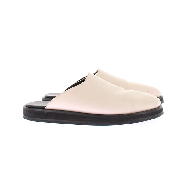 Sabots en cuir
