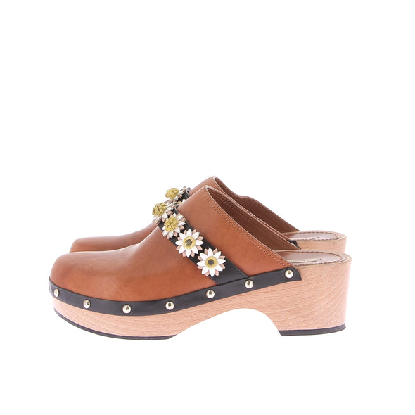 Sabots en cuir