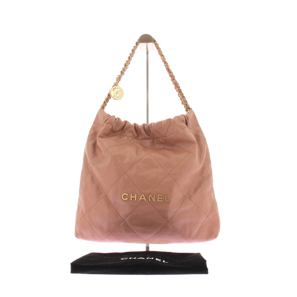 Sac porté épaule "Chanel 22"