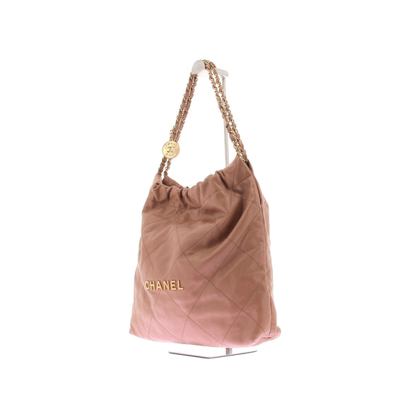 Sac porté épaule "Chanel 22"
