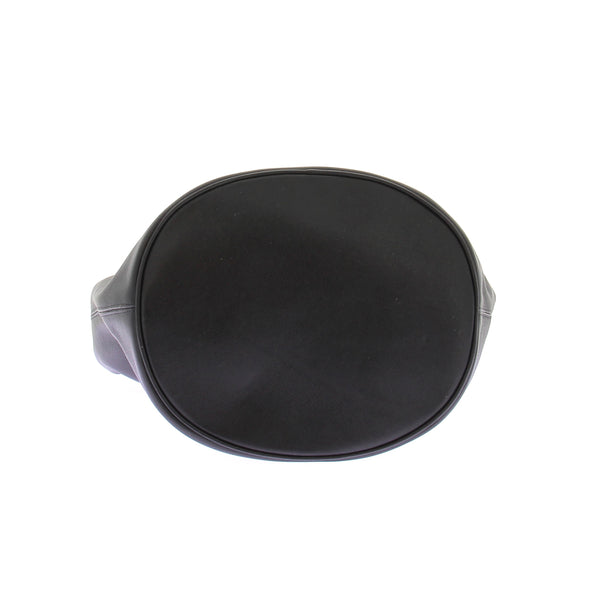 Sac seau en cuir noir