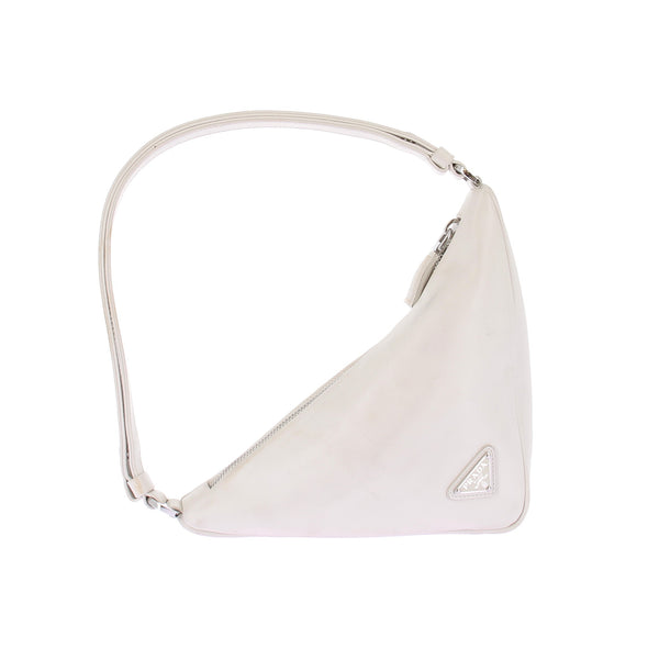 Sac à main en cuir triangulaire