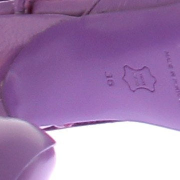 Sandales à talons violettes