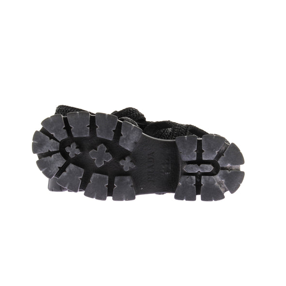 Sandales en crochet "Monolith"