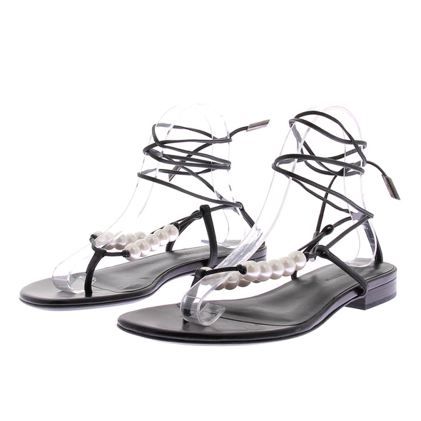Sandales en cuir et perles