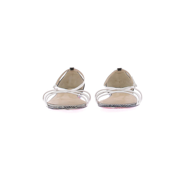Sandales en cuir verni