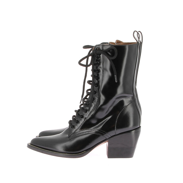 Bottines en cuir vernis