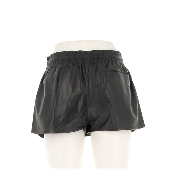 Short en cuir noir