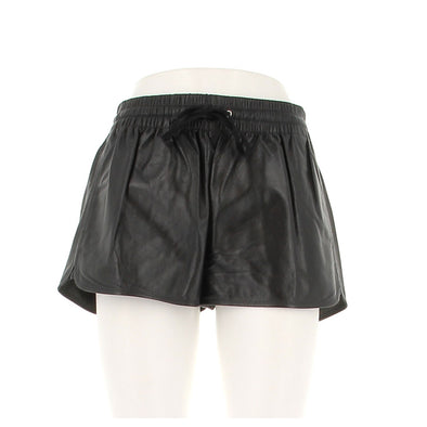 Short en cuir noir