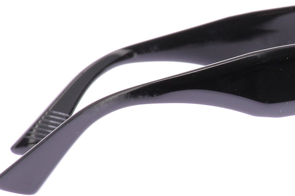 Lunettes de soleil noires